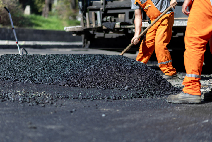 What 6 Questions Should You Ask an Asphalt Company Before Signing in Franklin